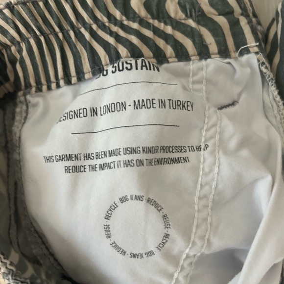 BDG Black Y2K Swirl Print Low-Rise Cargo Pants - Picture 8 of 10